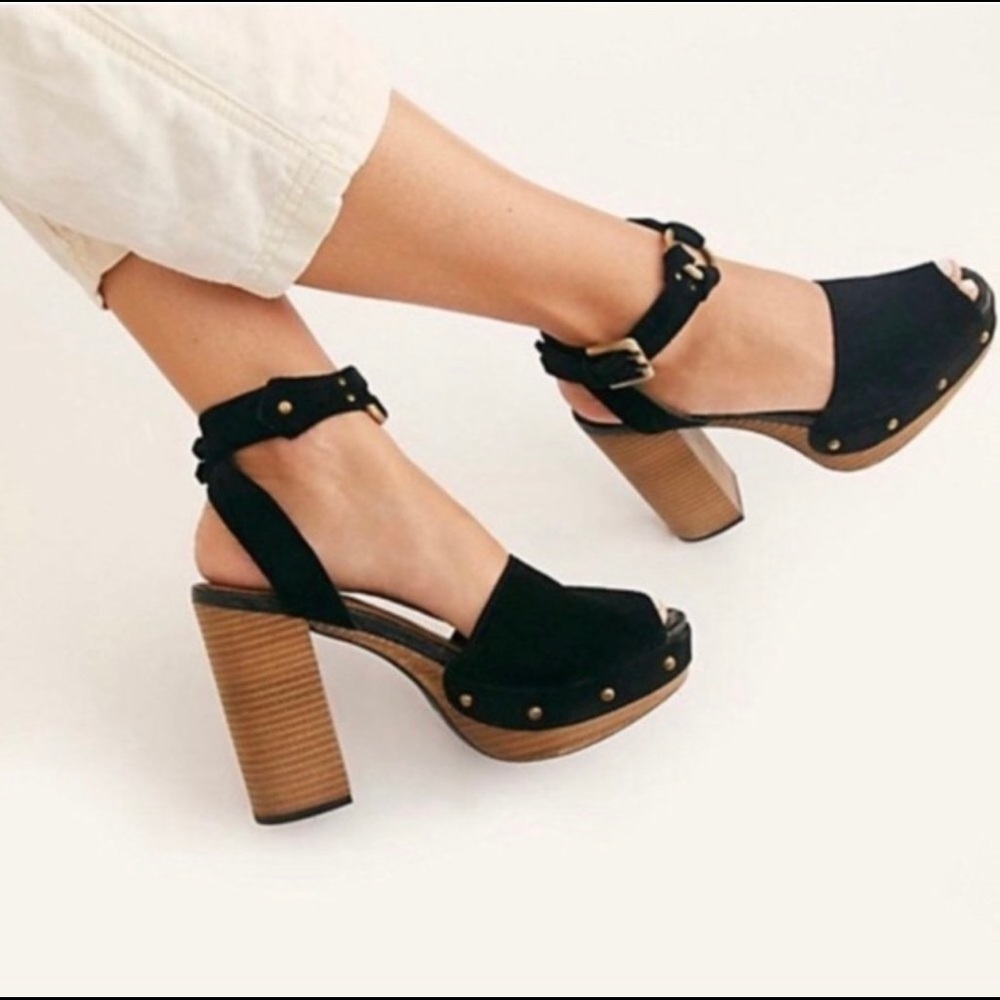 NWOT! Free People Justine platform heel, size 10.